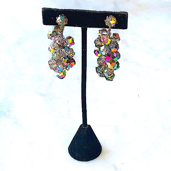 LAGUNA EARRINGS CLIP DANGLES 2 1/4IN VINTAGE SMOKE AURORA BOREALIS CRYSTAL CLUST - Picture 2 of 9